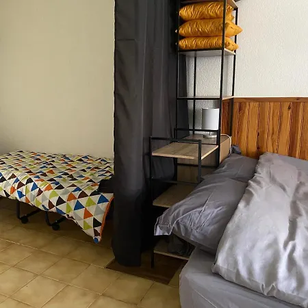 Climatise Avec Parking Apartment